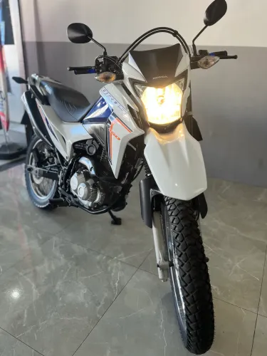 Bros 160