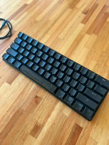Teclado Hyperx Alloy 60%