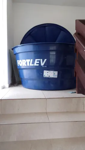 Caixa para água de 1000 LT valor 300,00