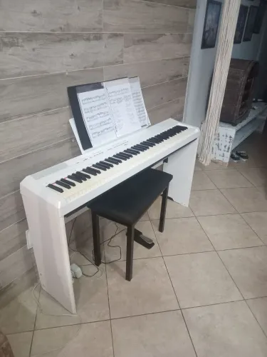 Piano Digital Yamaha P115