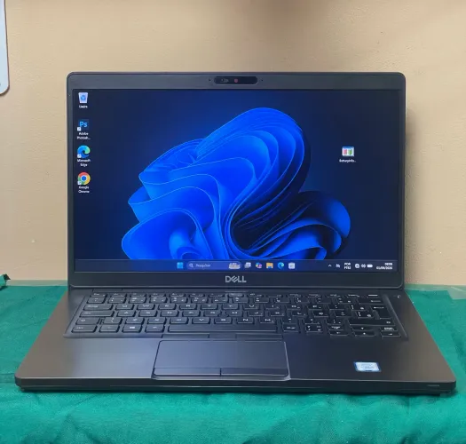 Notebook Dell Latitude 5400| i7-8665U | 8GB DDR4 | NVMe 256GB | Photoshop | Office | Win11