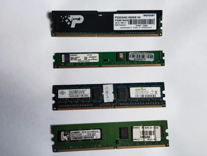 Memórias ram DDR3 e DDR2. Todas por 60 reais