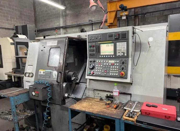 Torno cnc SKT 21