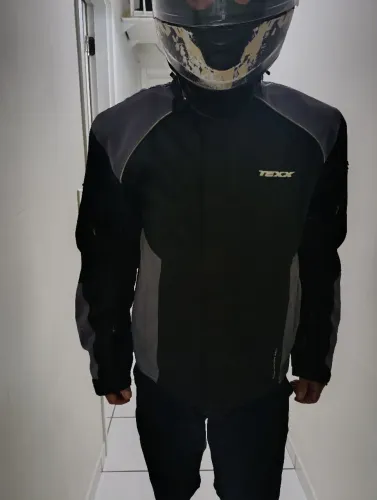 Jaqueta para motociclista 