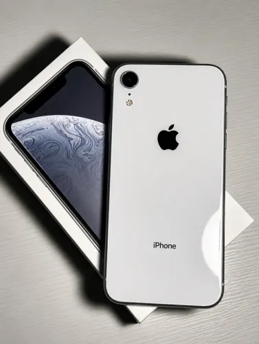IPHONE XR EM PERFEITO ESTADO 