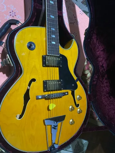Guitarra Semi-Acústica Tagima Jazz 1750 + Case Original (Apenas Venda)