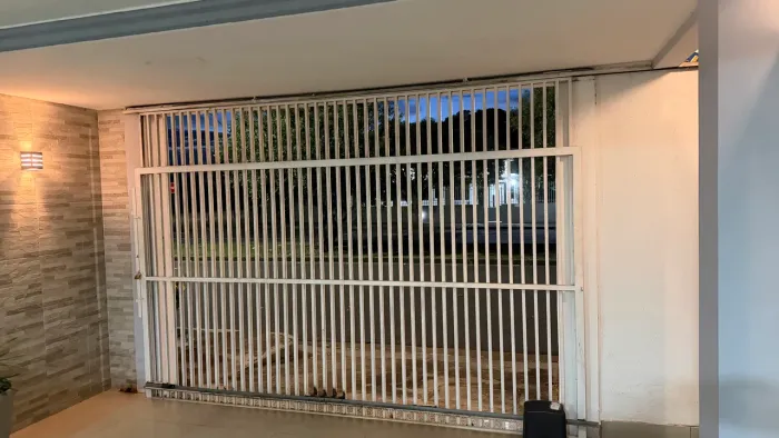 Portão de ferro para garagem