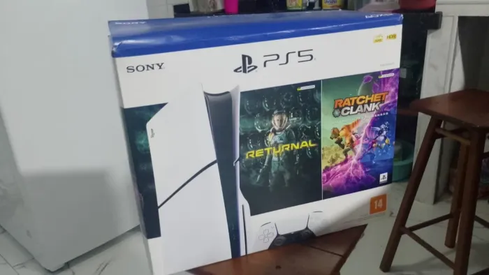 Playstation 5 slim 1T na caixa