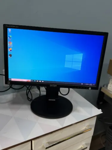 Monitor LG Daten 20 Polegadas E2011PX - Base Ergonômica com Ajuste de Altura e Giro