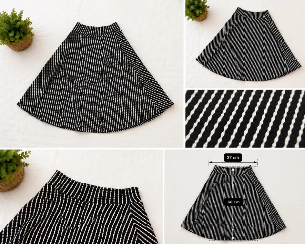 Saia Midi Evasê Preto e Branco Listrada
