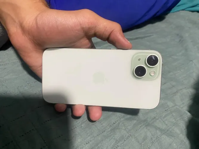 iPhone 15