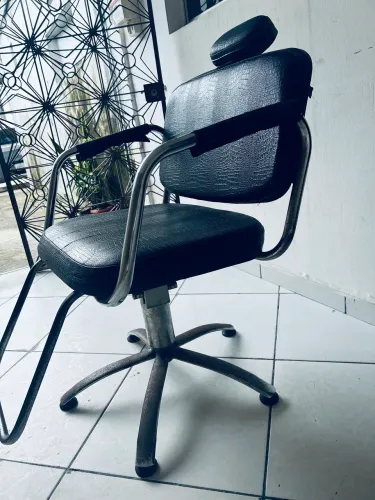 Cadeira hidráulica p/cabeleireira