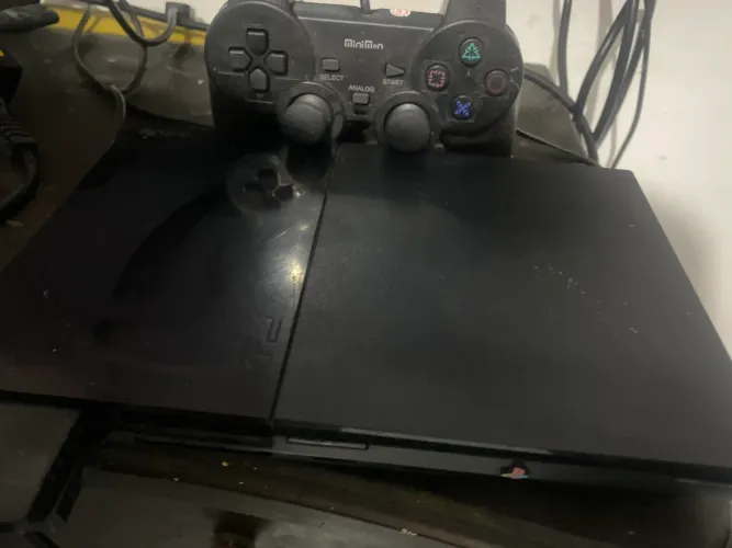 Ps2 desbloqueado , um controle , vários jogos e memóri carro