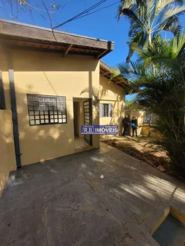 Casa com 2 dormitórios para alugar, 110 m² por R$ 2.896,00/mês - Jardim Chapadão - Campina