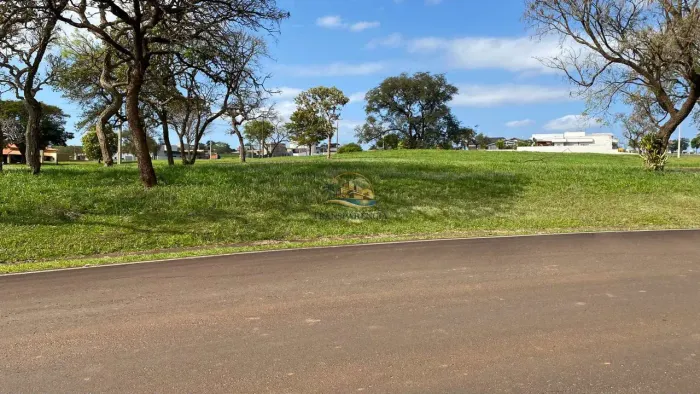 Terreno de Condomínio com 0 quarto, Riviera de Santa Cristina XIII, Paranapanema - R$ 60 m