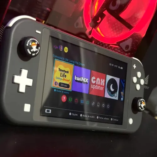 Nintendo Switch DESBLOQUEADO + Carregador Original