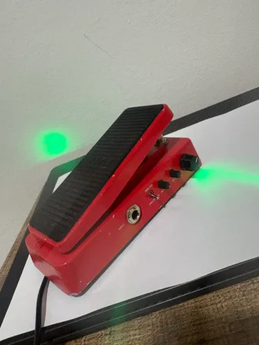 Pedal wah wah e volume Joyo
