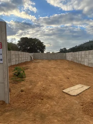 Meio lote de 180 m² ou 360 m²