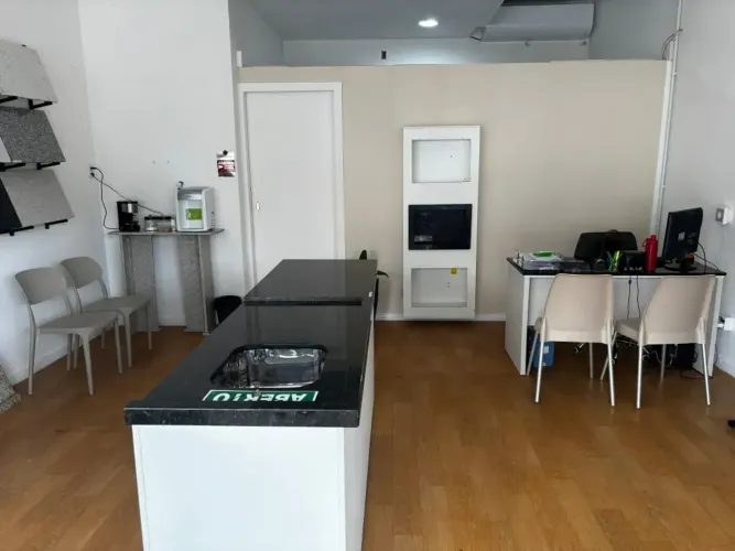 Sala Comercial Em 41M² E 1 Vaga De Garagem Na Avenida Acm. 9LKOCJ