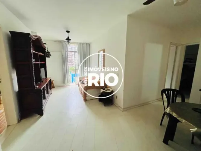 Apartamento na Barra da Tijuca à venda