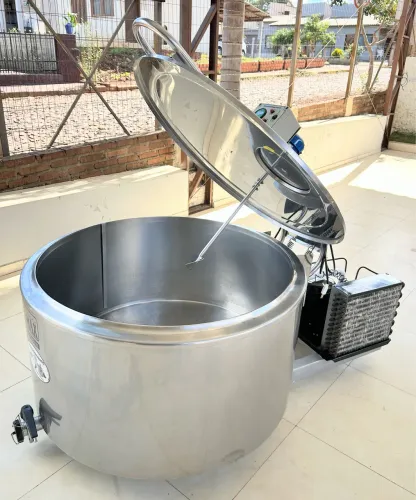 Resfriador 300 Litros Tanque Tina Aço Inox  Açaí Sorvetes Agua de Coco Leite Galato 220v 