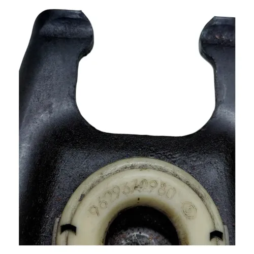 Garfo Embreagem Peugeot 207 Hatch 1.4 2011 Uzad0