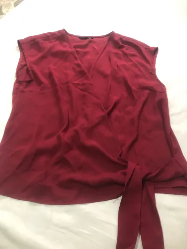 Blusa vinho com amarração 