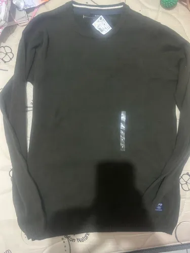 camiseta manga longa, verde militar. Nova.