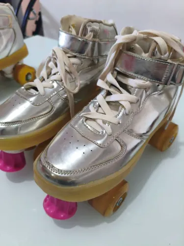 Patins Quad com luz LED