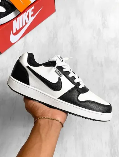 Tênis Nike Ebernon