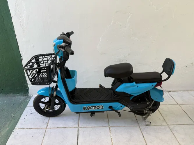Scooter Eletrica X7 2000w 20ah 2026