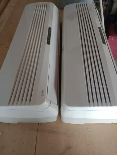 Duas Evaporadora Avulsa LG 12.000 BTUs Quente/Frio (Modelo LMN2420H2G), sem a condesadora