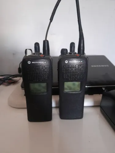 Vendo ou troco radio de comunicação 