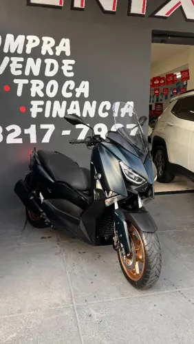 Yamaha Xmaxx 2023 com 7.800 km rodado 