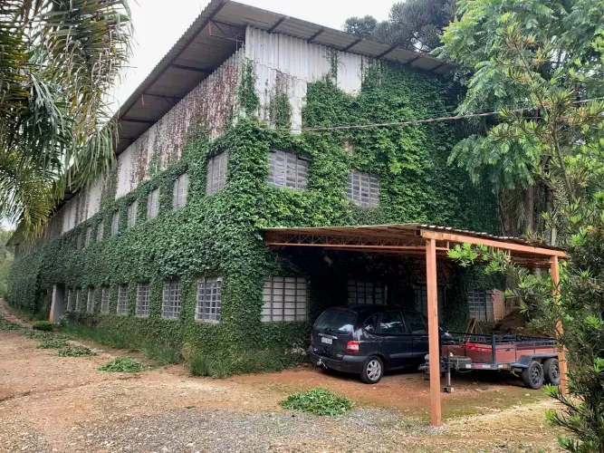 Galpão/Depósito/Armazém para aluguel possui 796 metros quadrados