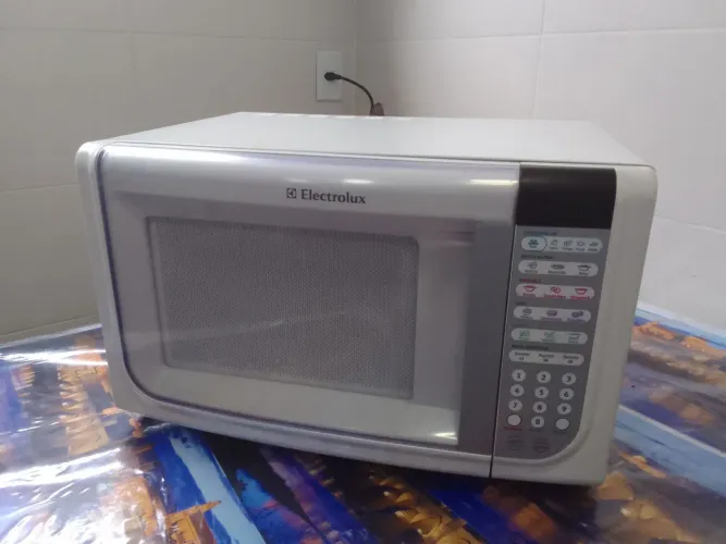 Microondas Electrolux 31 litros