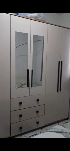 Guarda Roupa e Cama Box