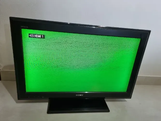 TV Sony Bravia 32 Polegadas LCD Modelo: KLV-32L500A COM DEFEITO