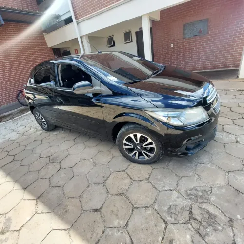 Chevrolet Onix Hatch LTZ 1.4 8V Flex Power Mec. 4P 2014