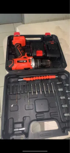 Vende-se furadeira parafusadeira portátil