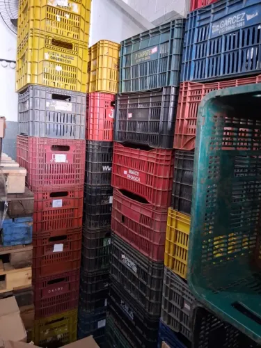 Caixas Plásticas de Feira Hortifrúti