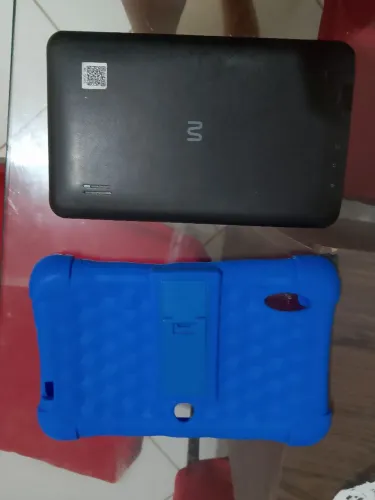 Tablete/ semi novo