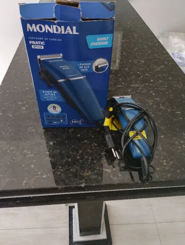 Máquina de cortar cabelo mondial 