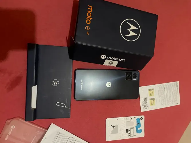 Moto e22