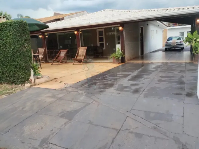 Casa de 420m² com 08 quartos à venda em condomínio - Vila Cristal em Brodowski