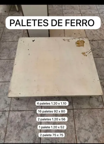 Expositor de ferro