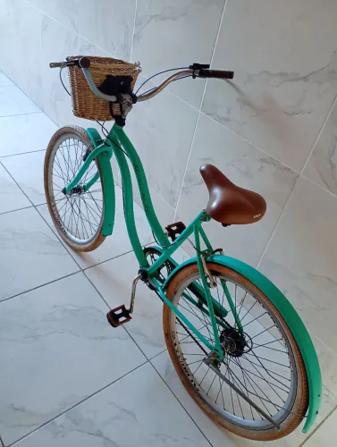 Bicicleta Feminina com cestinha