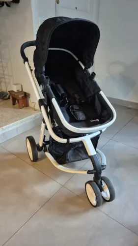 Carrinho bebê safety 1st com bebê conforto 