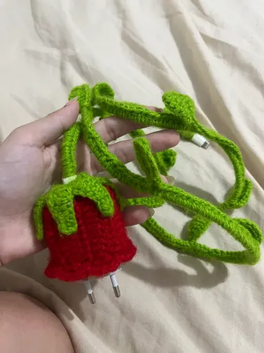 Carregador com proteção de crochê 