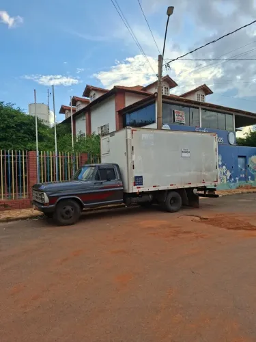 F4000 1989 excelente estado de conservação